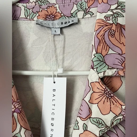 Floral Sleeveless Jumpsuit - Lilac and White - Picture 6 of 8